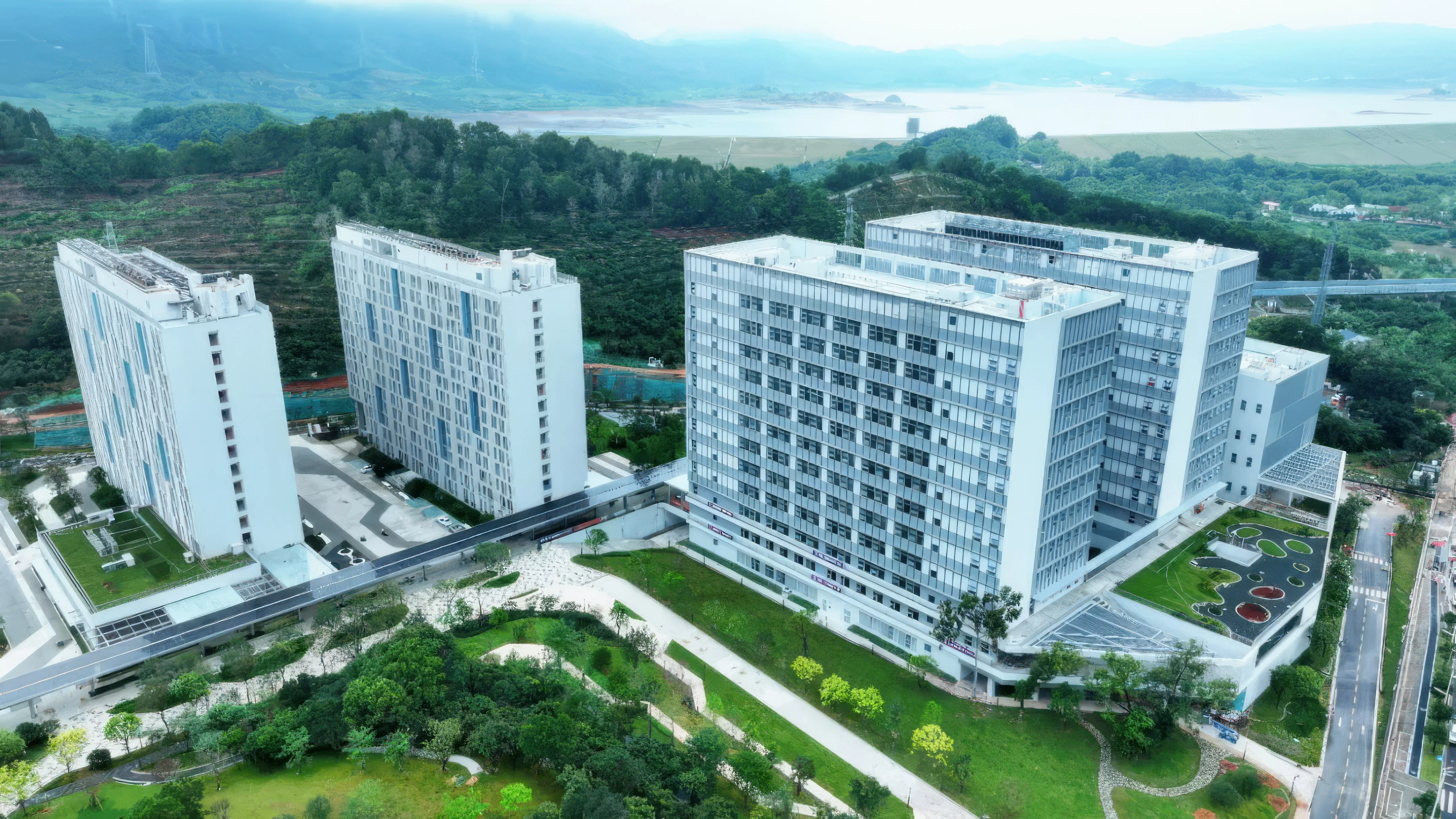 深圳理工大学