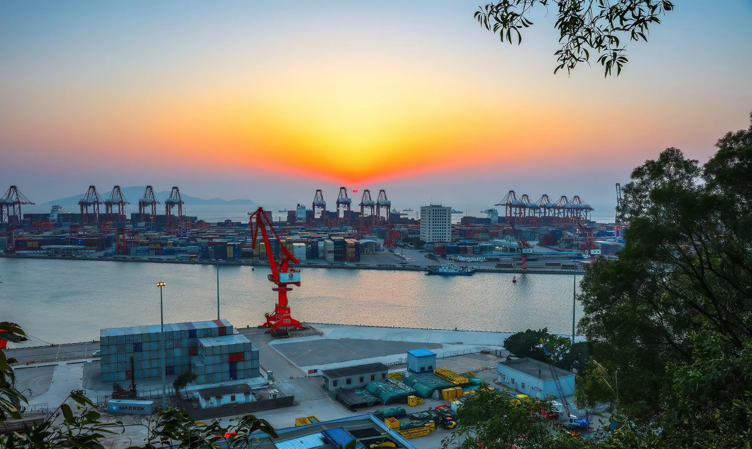 深圳赤湾港码头